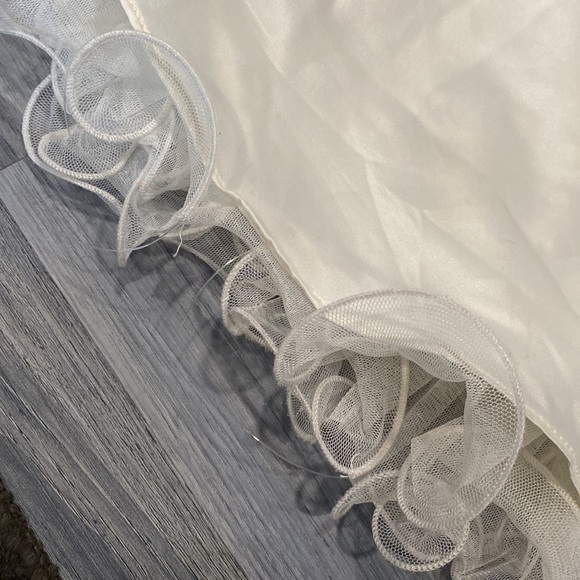 Ivory Gold Mid Knee Dress Size 16 Girls - Picture 4 of 7